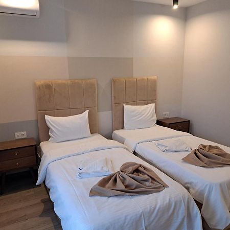 Hotel Artemis à Băile Herculane Extérieur photo