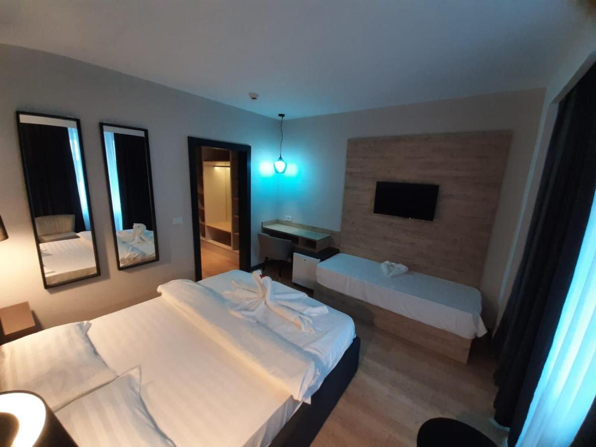 Hotel Artemis à Băile Herculane Extérieur photo