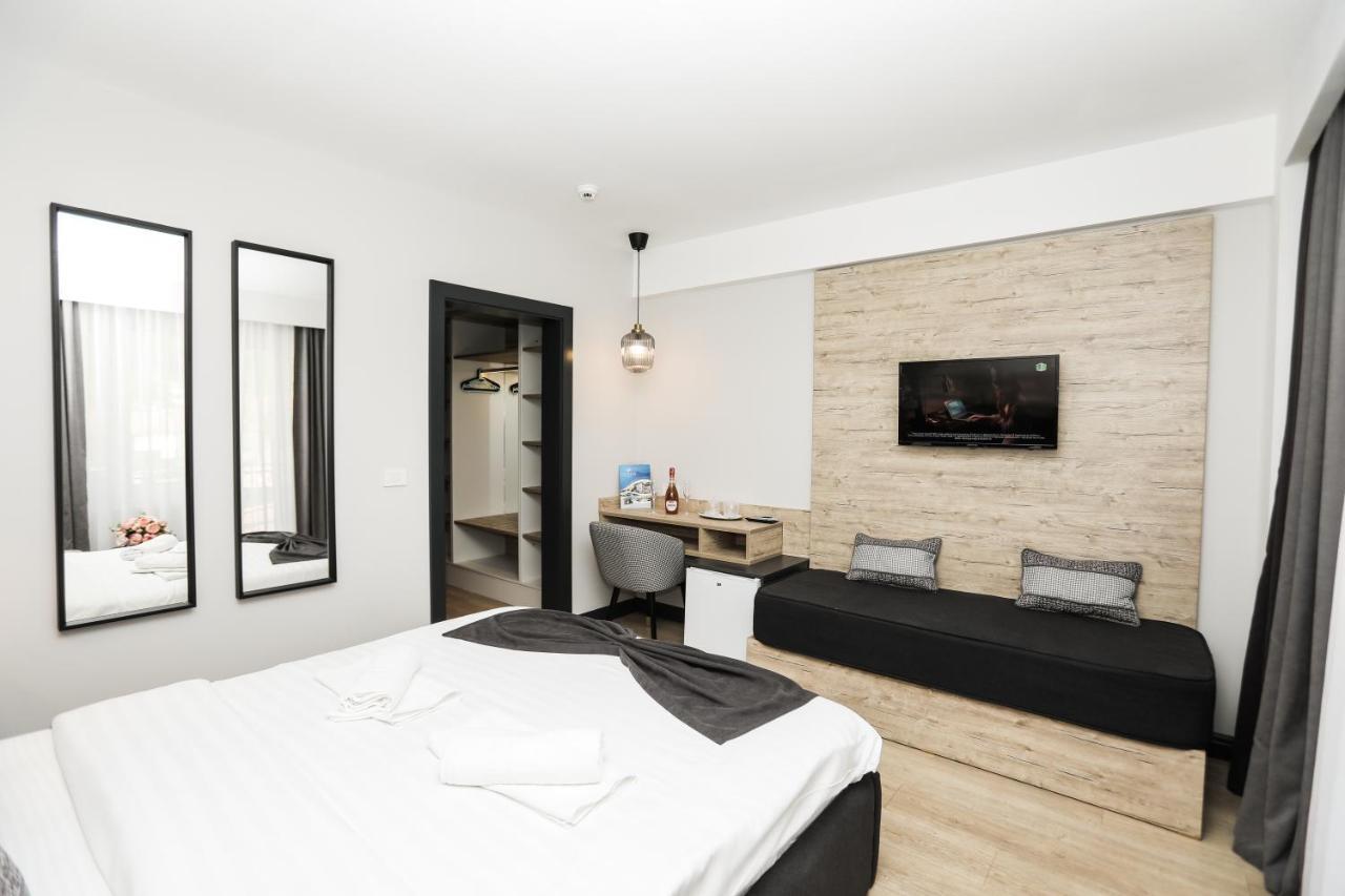 Hotel Artemis à Băile Herculane Extérieur photo